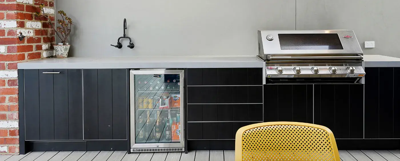 Custom Outdoor BBQ Kitchens | Get A Free Quote Today