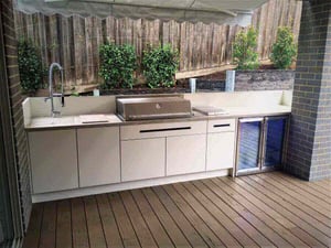 How much does an outdoor kitchen cost?