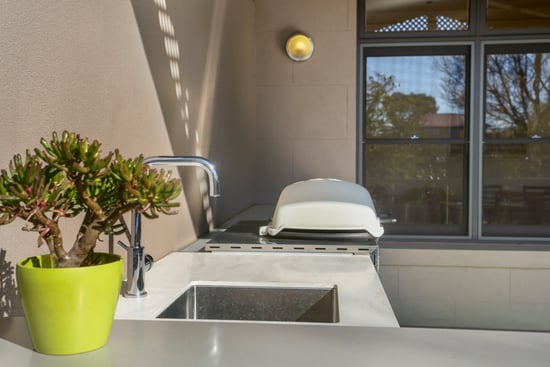 Weber-Q3600-Dulux-Rainforest-Glow-Corian-Concrete-and-Clam-Shell-Alfresco-Kitchen-10-1