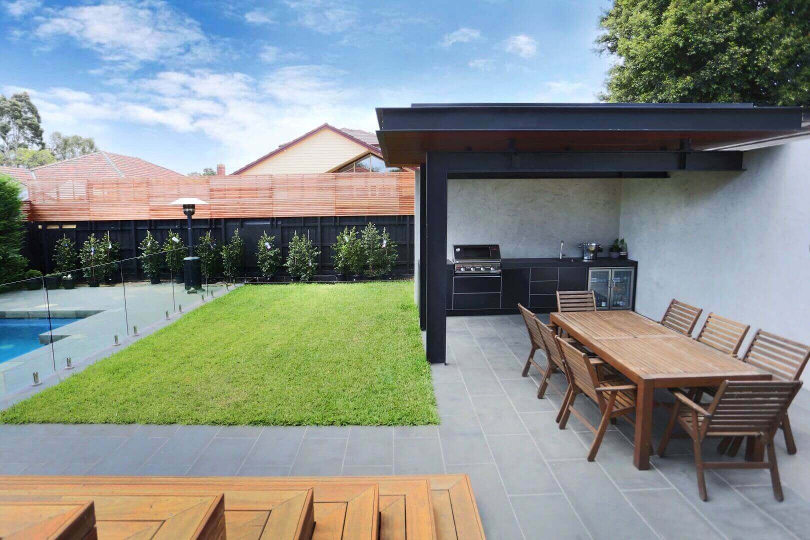 652-LimeTree Alfresco Beefeater Signature 4 Burner BBQ Dekton Sirius Matte Black Outdoor Kitchen Hampton Melbourne 5