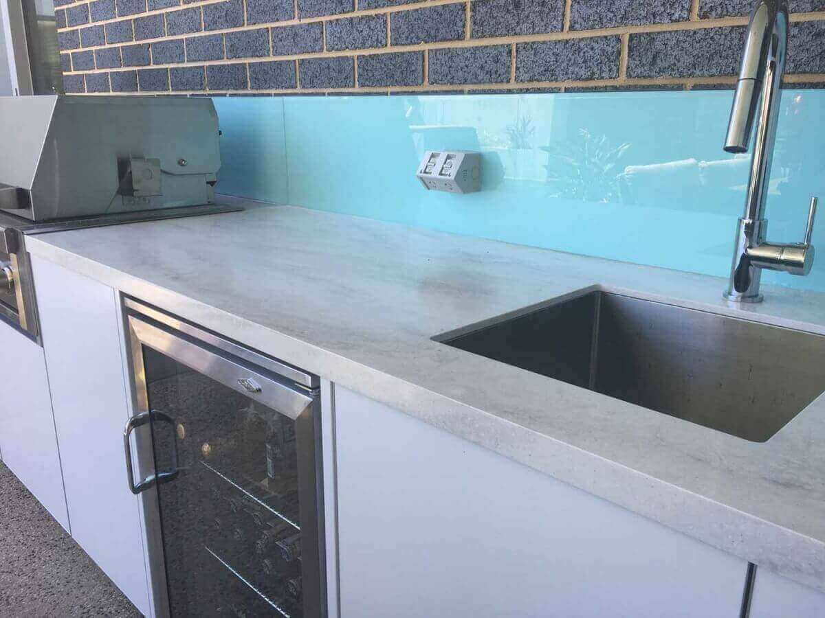 Grand Turbo Matte White Corian Raincloud Outdoor Kitchen