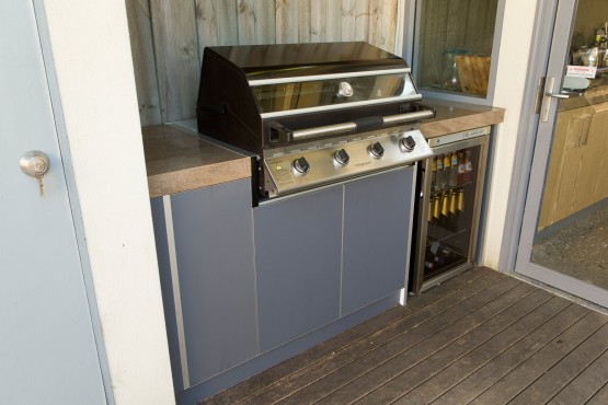 Courtyard-Outdoor-Kitchen-Prahran-Melbourne-PIC-2-555x370
