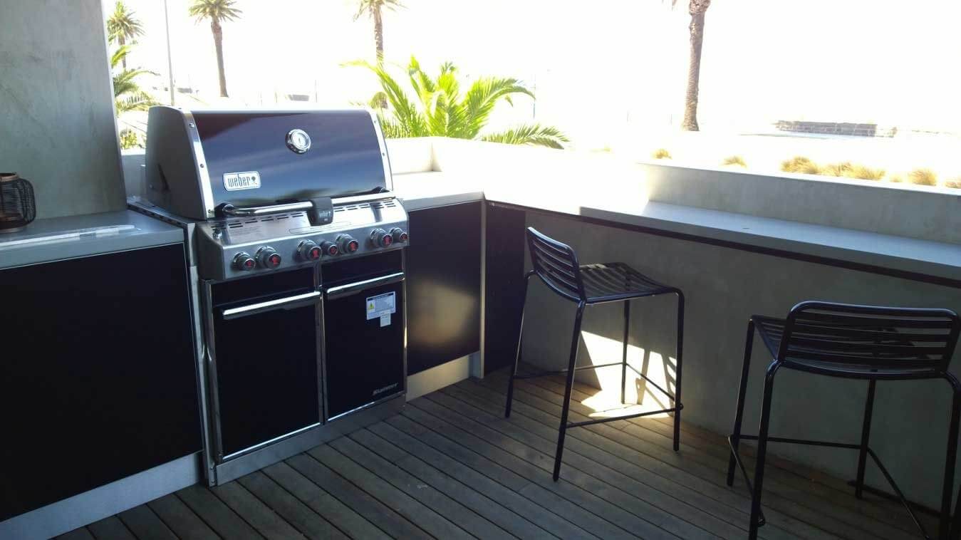 Weber Summit E460 Matte Black Corian Dove Outdoor Kitchen