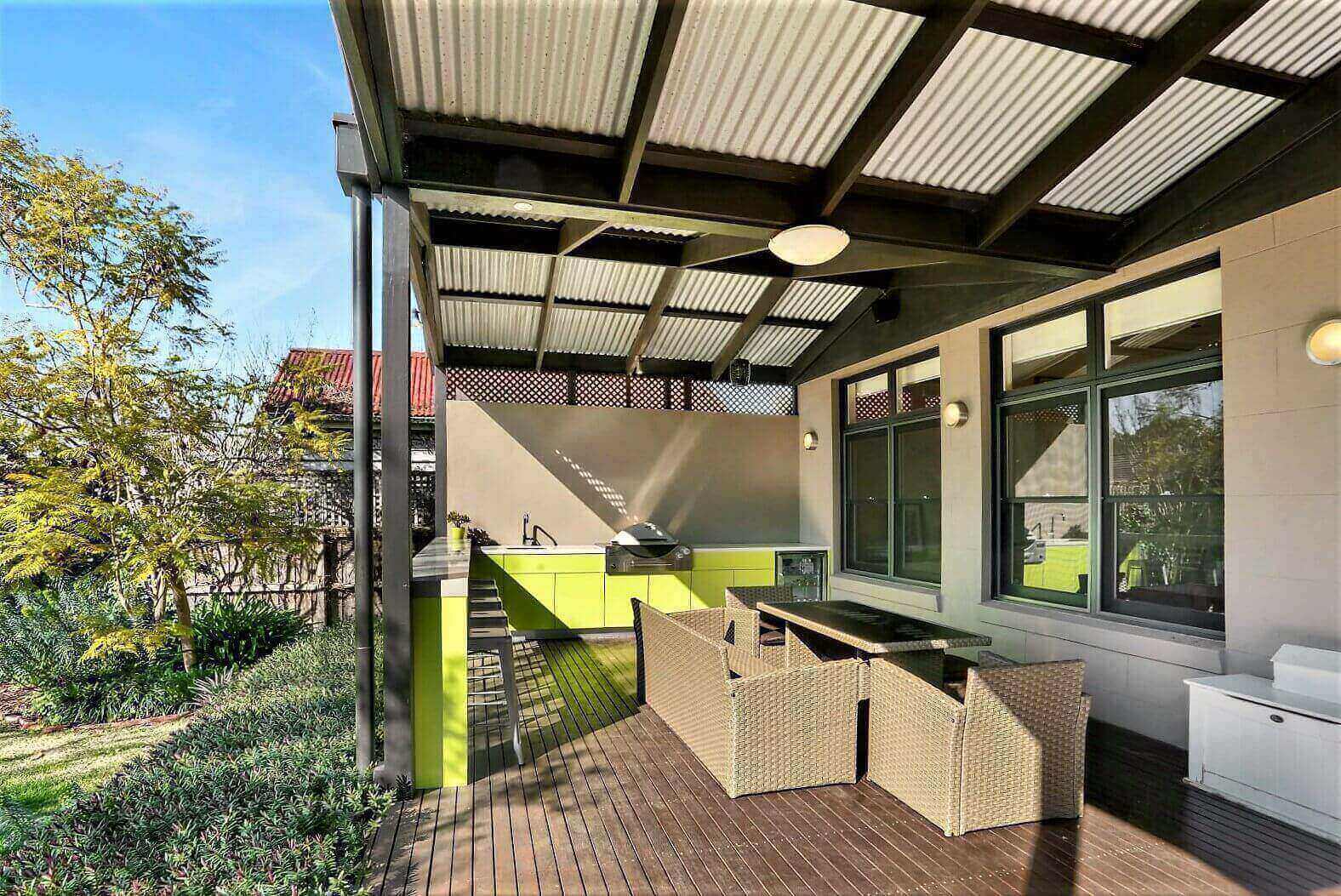 Weber-Q3600-Dulux-Rainforest-Glow-Corian-Concrete-and-Clam-Shell-Alfresco-Kitchen-2 Small