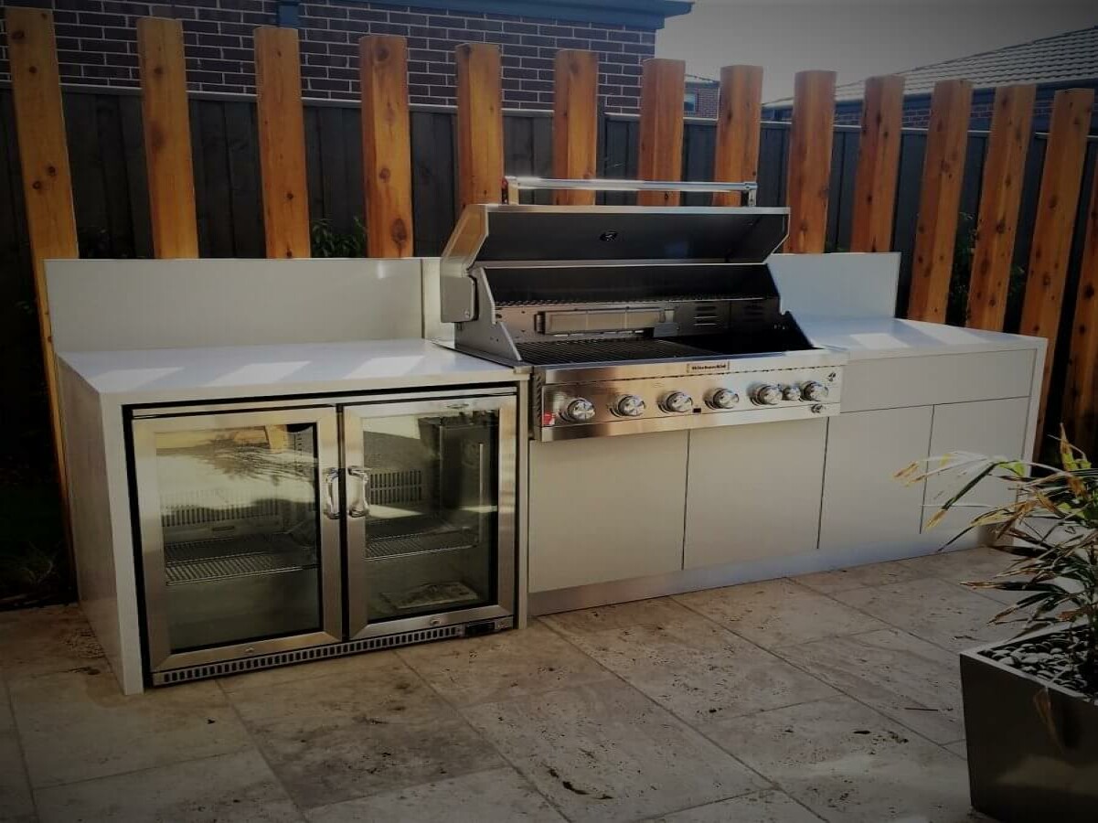 Aid 6 Bnr BBQ Matte Smokey Grey Corian Raincloud Outdoor Kitchen