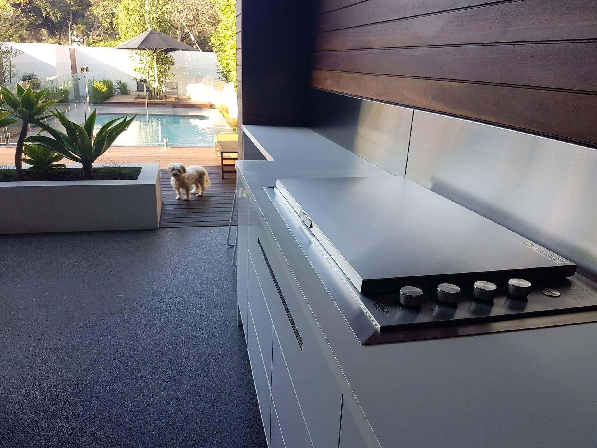 Brilliant White Outdoor Kitchen - Blairgowrie VIC